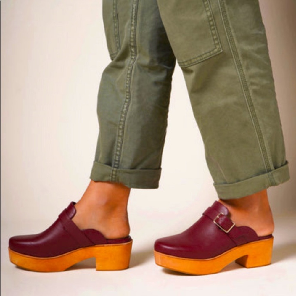 Charlotte Stone Sam clogs